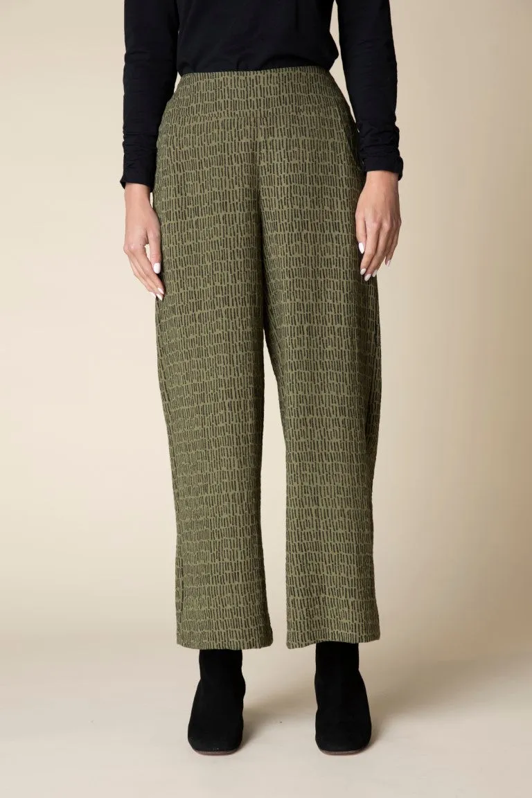 Express Lines Relaxed Ankle Pant