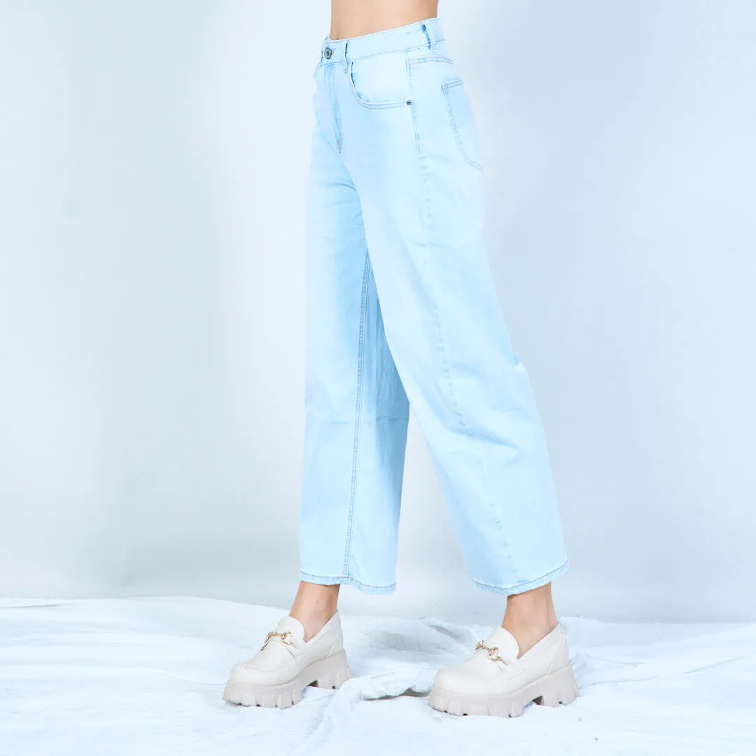 Light denim cropped jeans wholesale