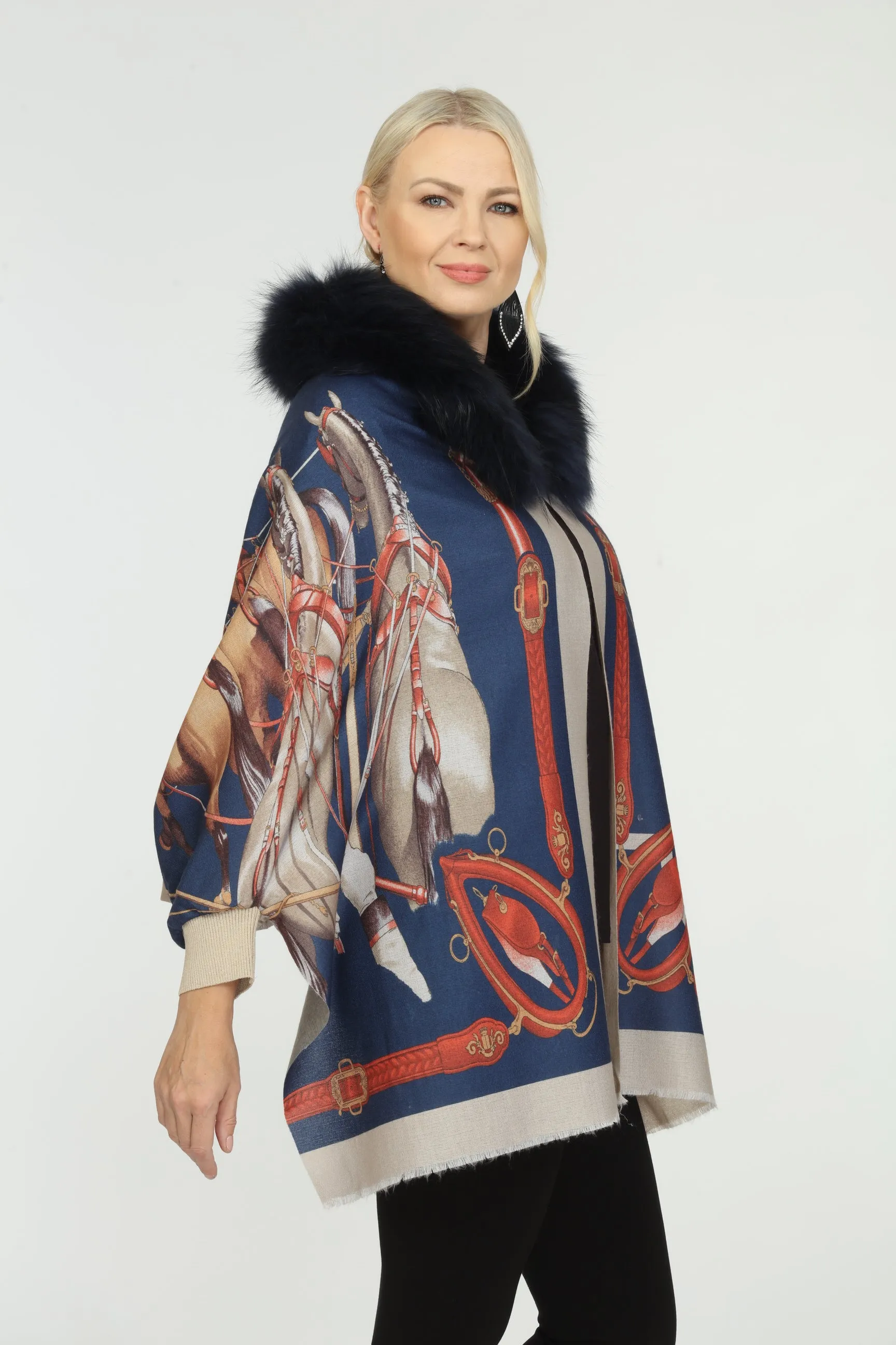 OO LA LA Detachable Fur Collar Cape Boho Chic M5170