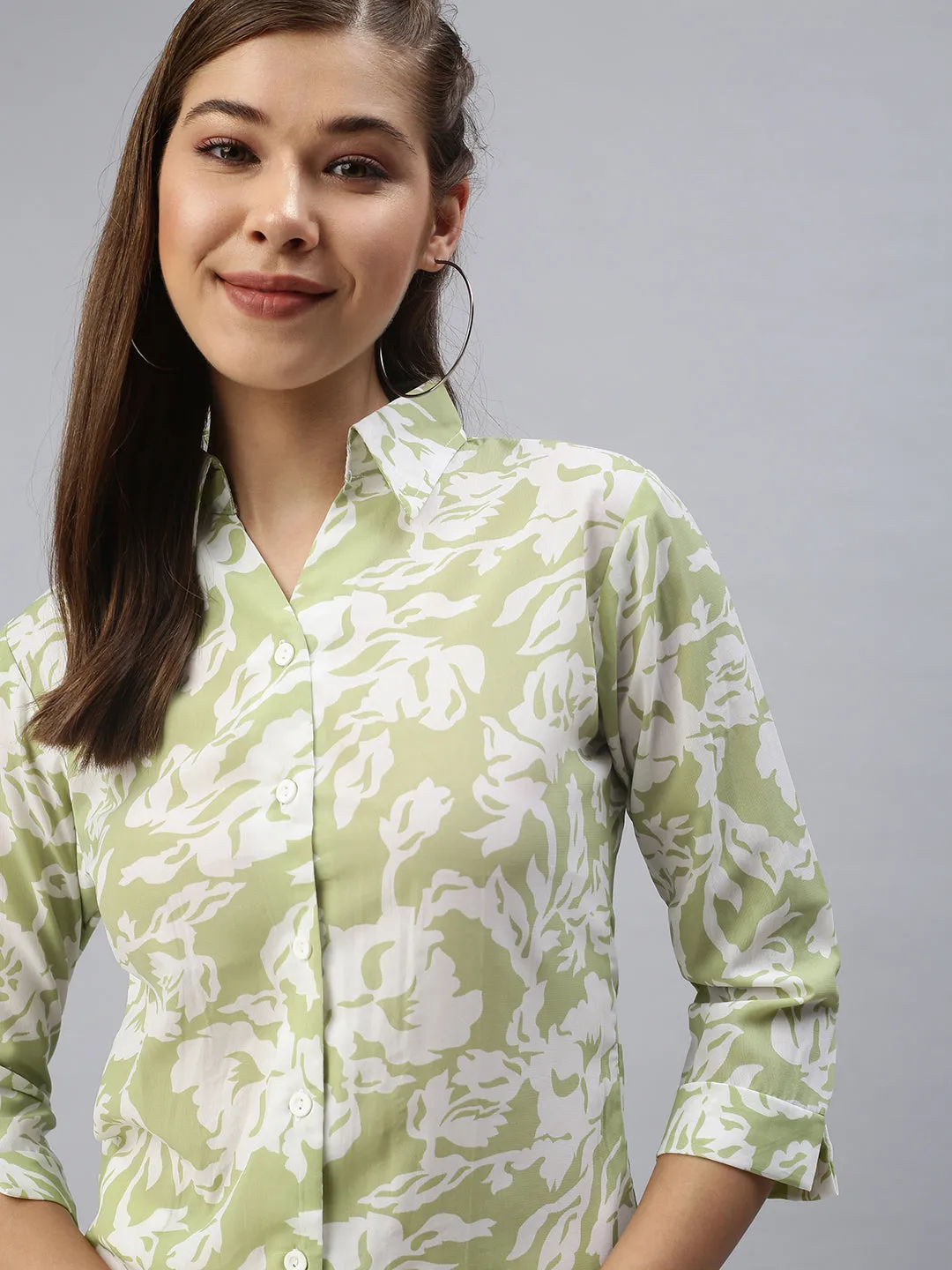 Women Spread Collar Printed Green Shirts